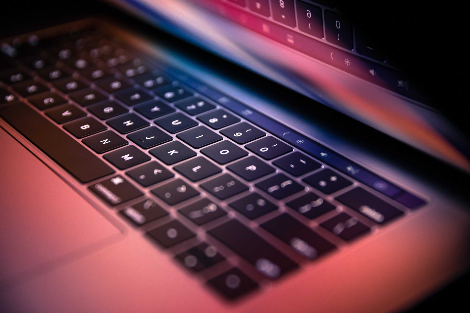 Top 5 Reasons to Rent a MacBook Pro Instead of Buying